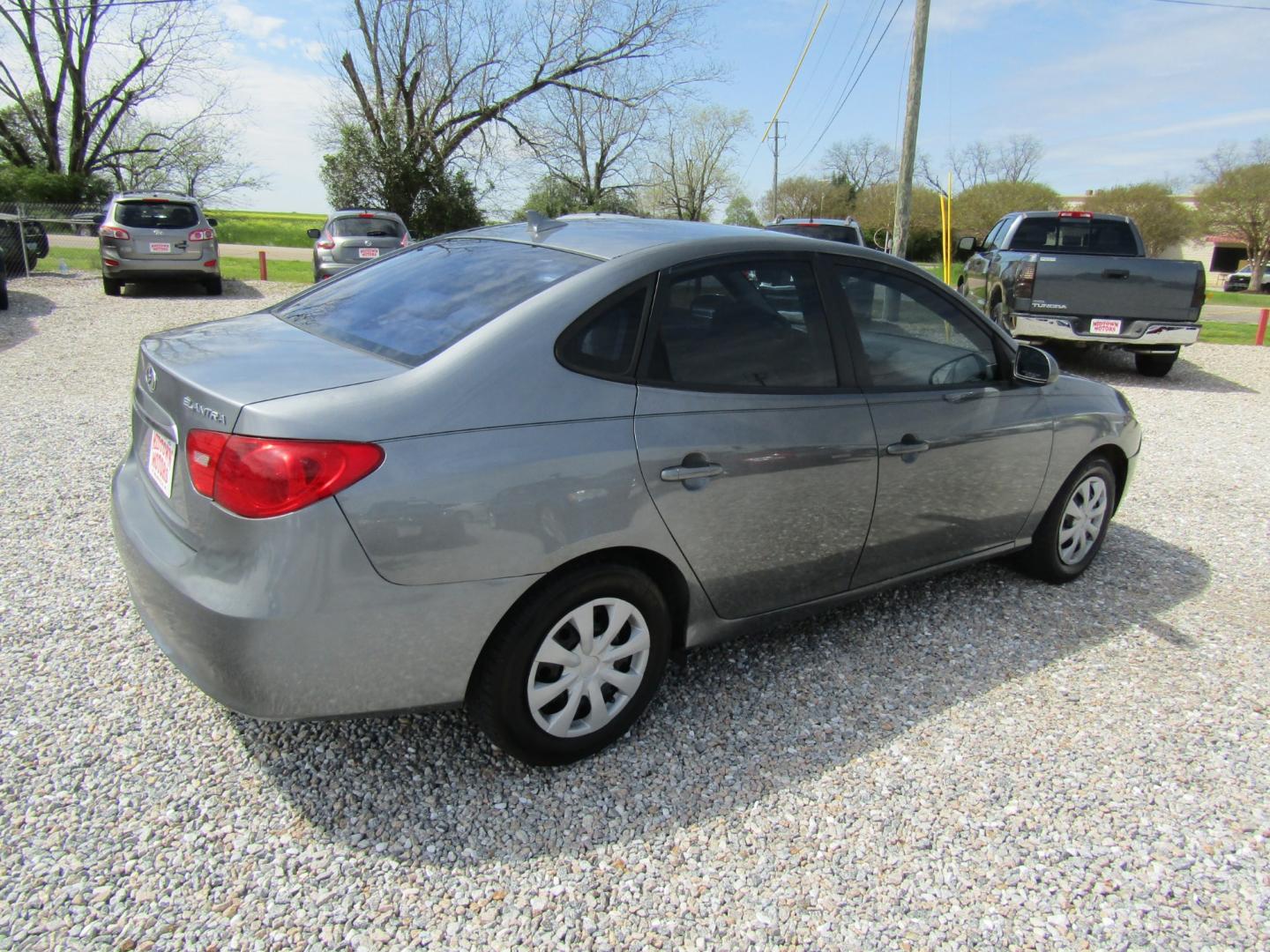 2010 Gray /Gray Hyundai Elantra GLS (KMHDU4AD8AU) with an 2.0L L4 DOHC 16V engine, Automatic transmission, located at 15016 S Hwy 231, Midland City, AL, 36350, (334) 983-3001, 31.306210, -85.495277 - Photo#7